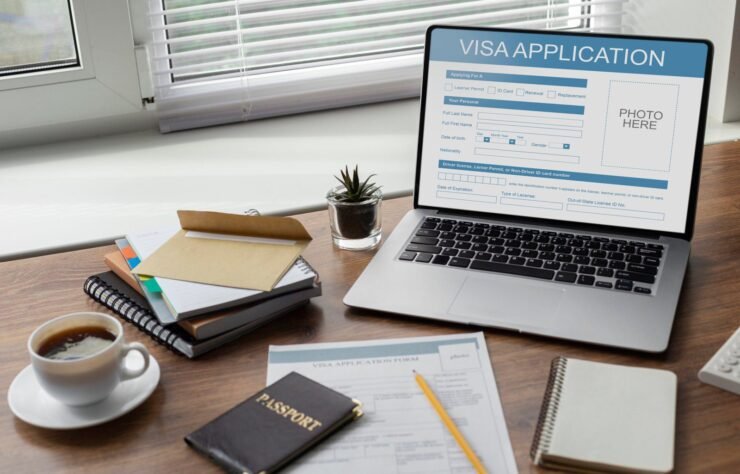visa-application-form-laptop